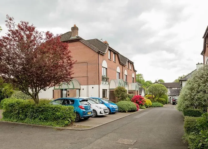 Templepatrick Family Home Beside The Rabbit Hotel